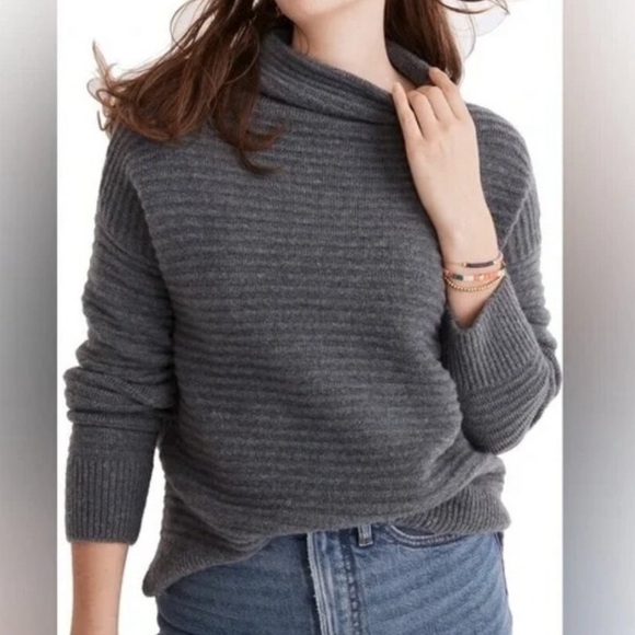 Madewell Mock Neck Sweater - Picture 1 of 8